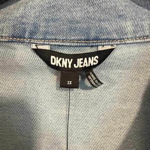 DKNY Jeans Women’s Cropped Denim Jacket Light Wash Jean Jacket 3X New w/ Tags - Picture 4 of 10